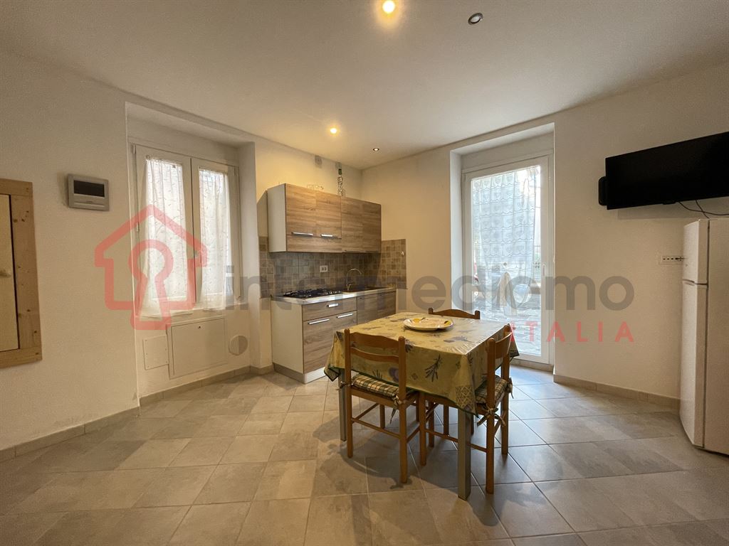 APPARTAMENTO DELIZIOSO - DA INVESTIMENTO - Appartamento Residenziale Arco